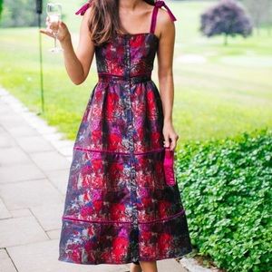 Tuckernuck jacquard tiered Grace dress size medium